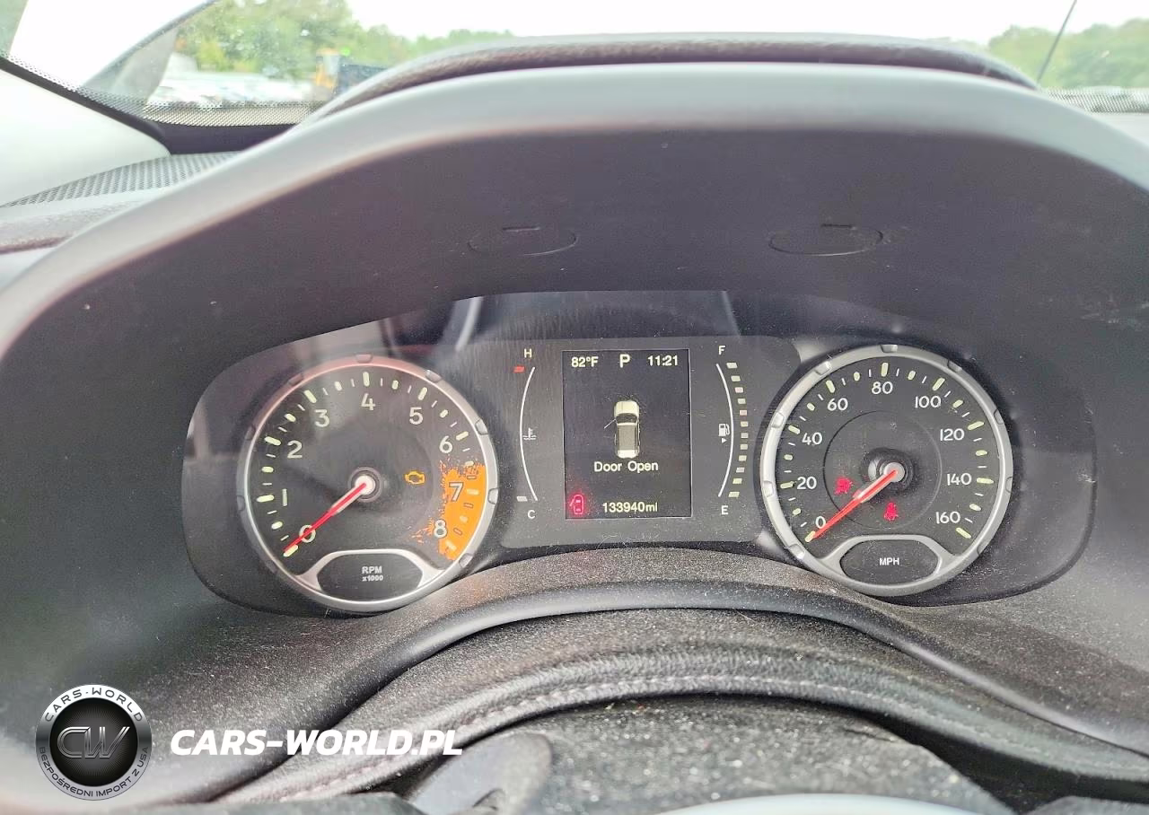 2016 Jeep Renegade Latitude VIN:ZACCJBBT0GPD16211 - 9