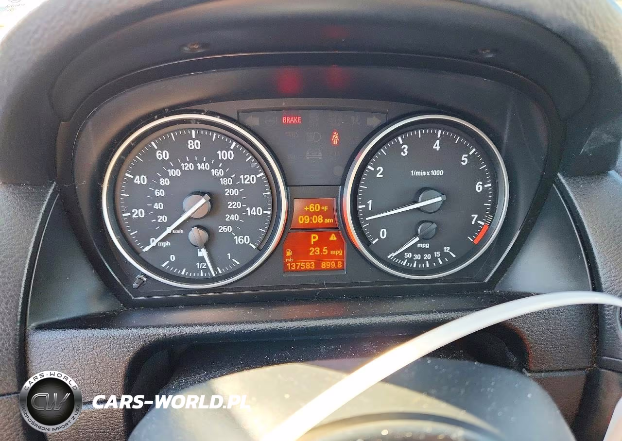 2015 BMW X1 xDrive28I VIN:WBAVL1C53FVY34220 - 9