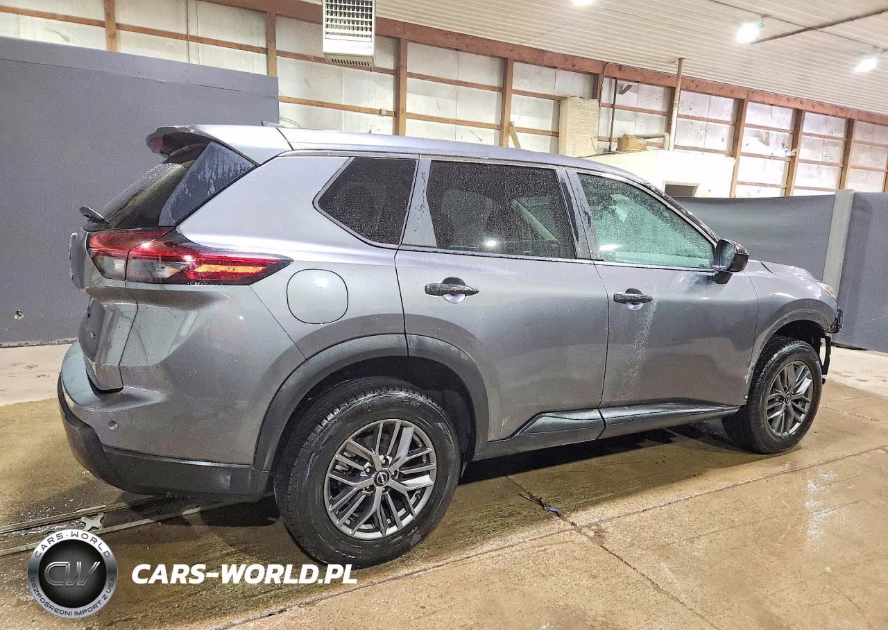 2024 Nissan Rogue S VIN:5N1BT3AB9RC704223 - 3