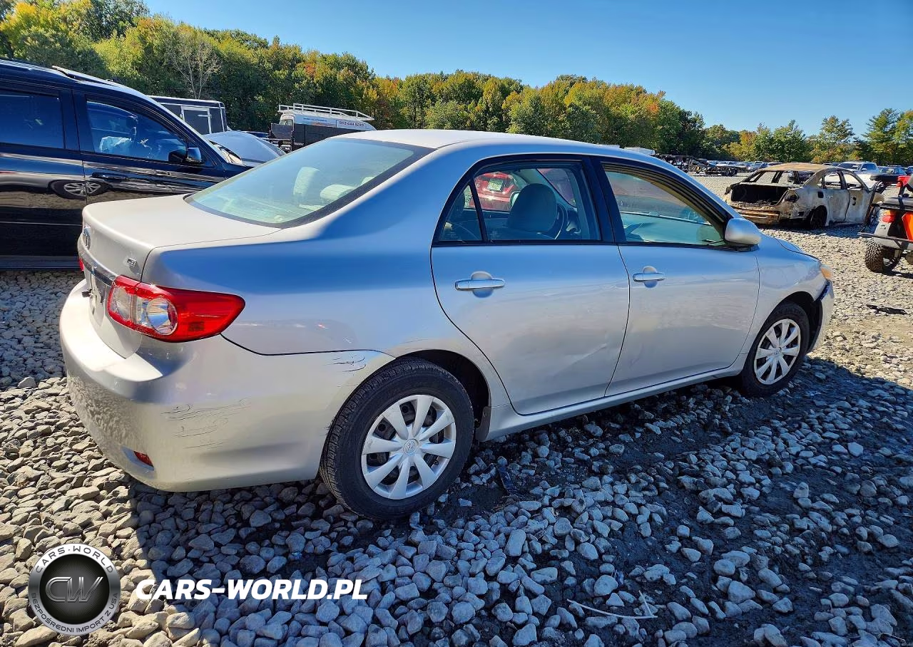 2011 Toyota Corolla Le VIN:2T1BU4EE7BC715231 - 3