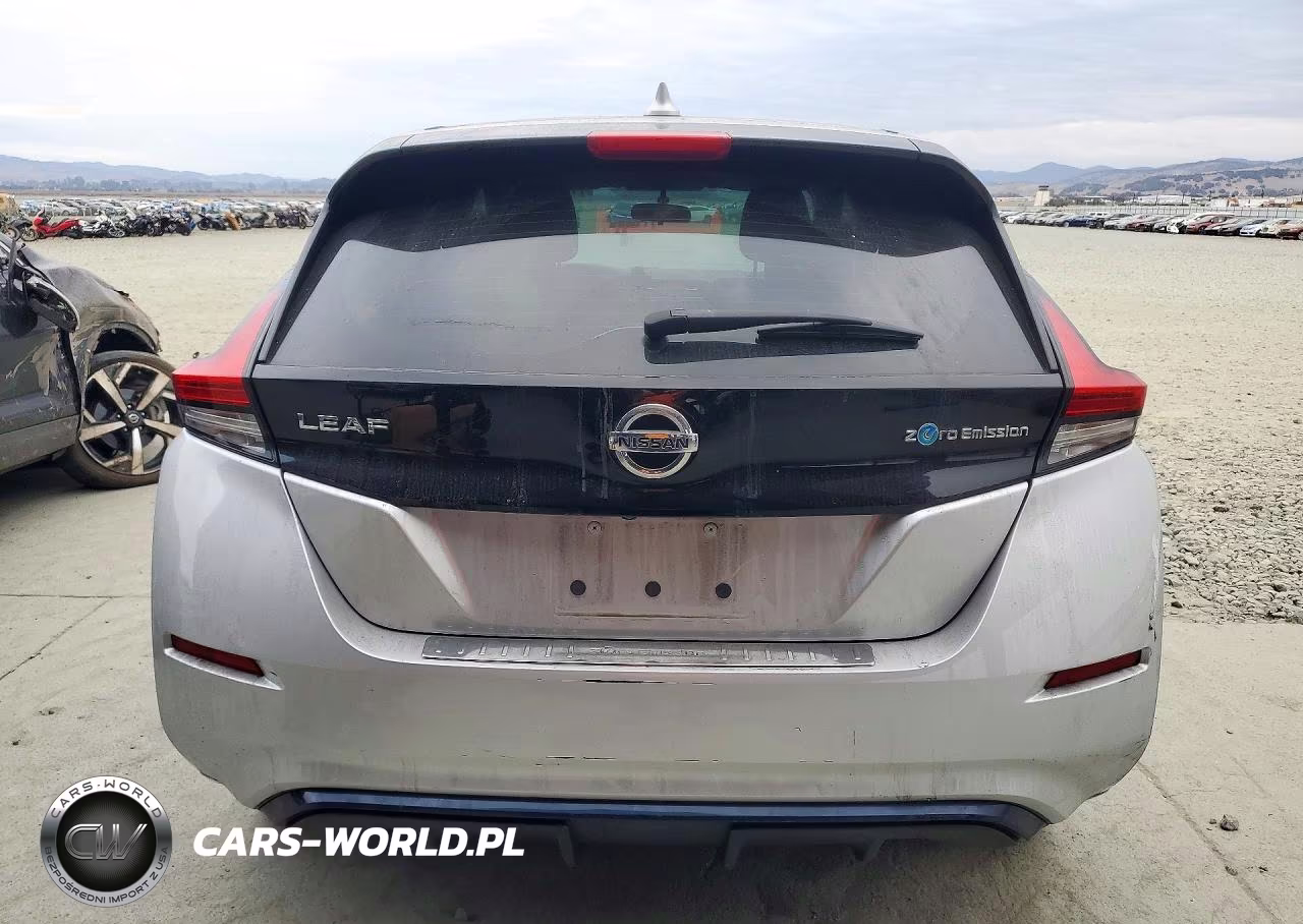 2018 Nissan Leaf S VIN:1N4AZ1CP8JC306457 - 6