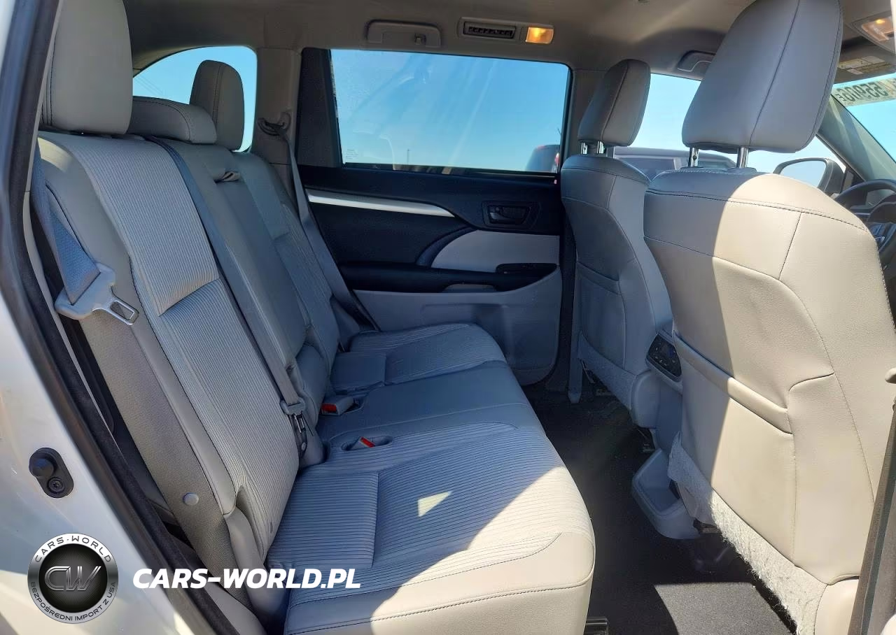 2015 Toyota Highlander Le Plus VIN:5TDZKRFH5FS071025 - 10