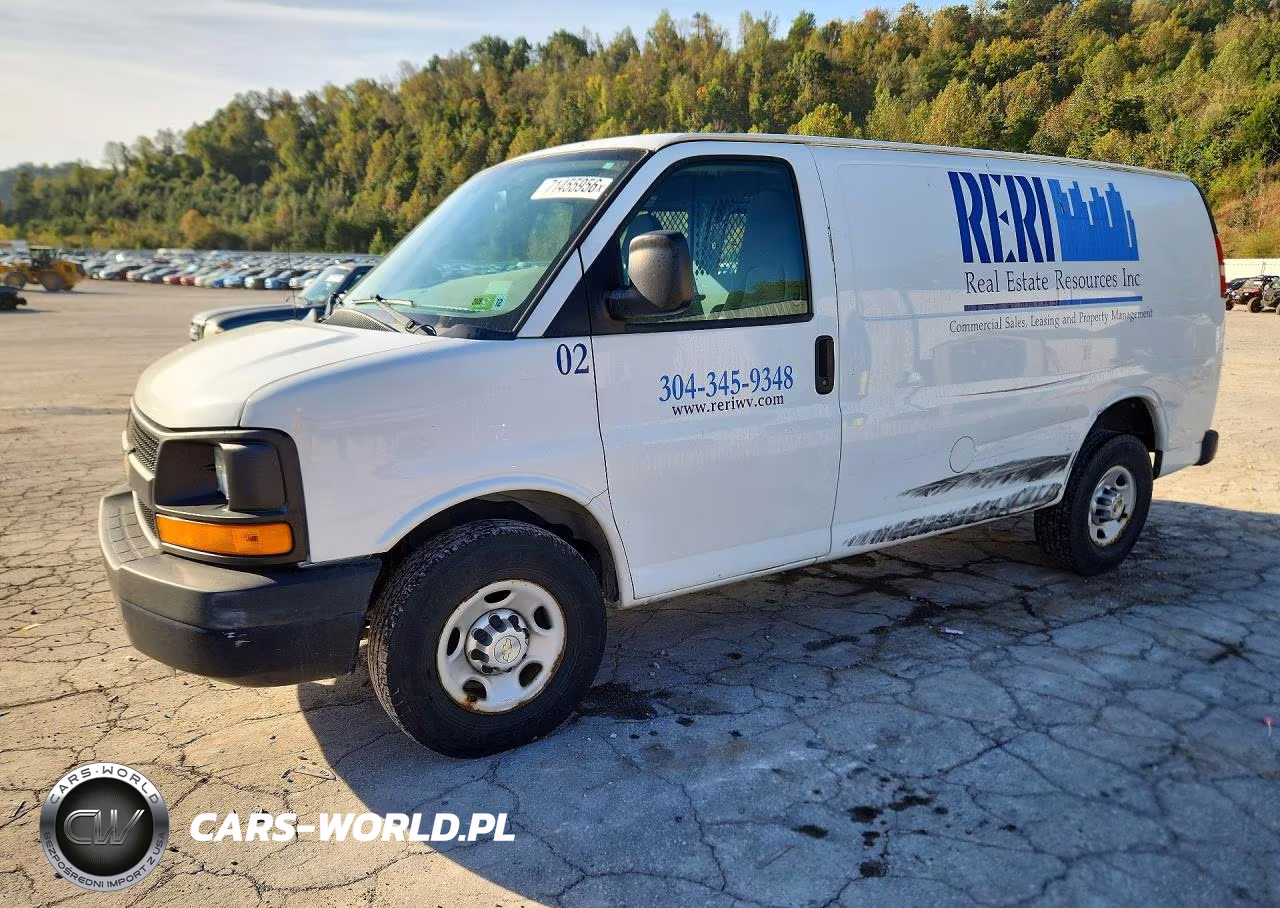 2014 Chevrolet Express G2500 VIN:1GCWGFBA8E1164404 - 1