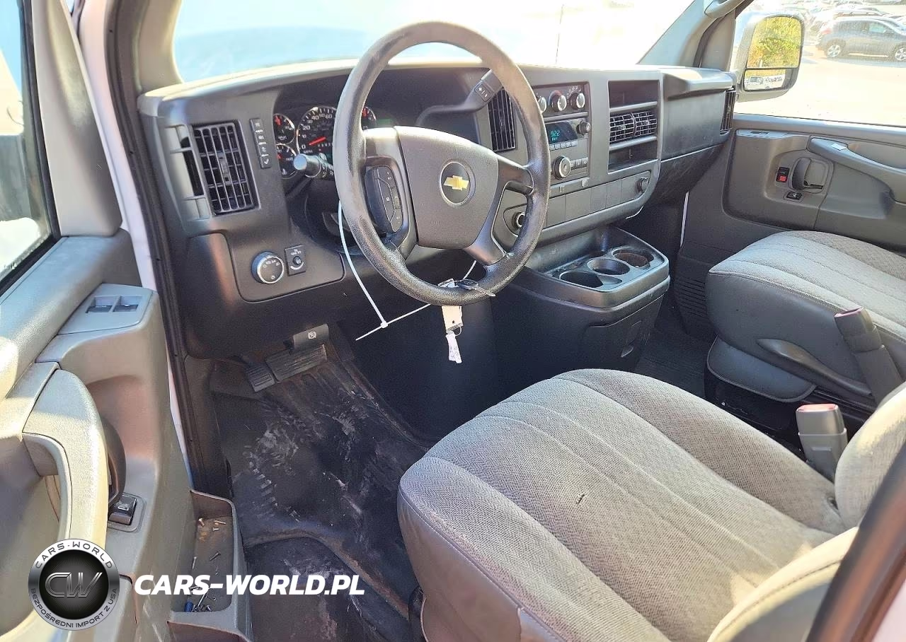 2014 Chevrolet Express G2500 VIN:1GCWGFBA8E1164404 - 8