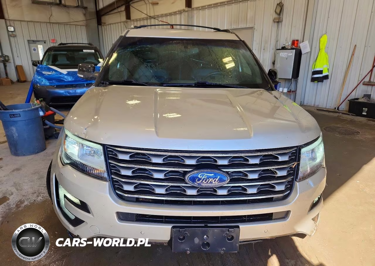 2017 Ford Explorer Xlt VIN:1FM5K8D87HGB61572 - 5