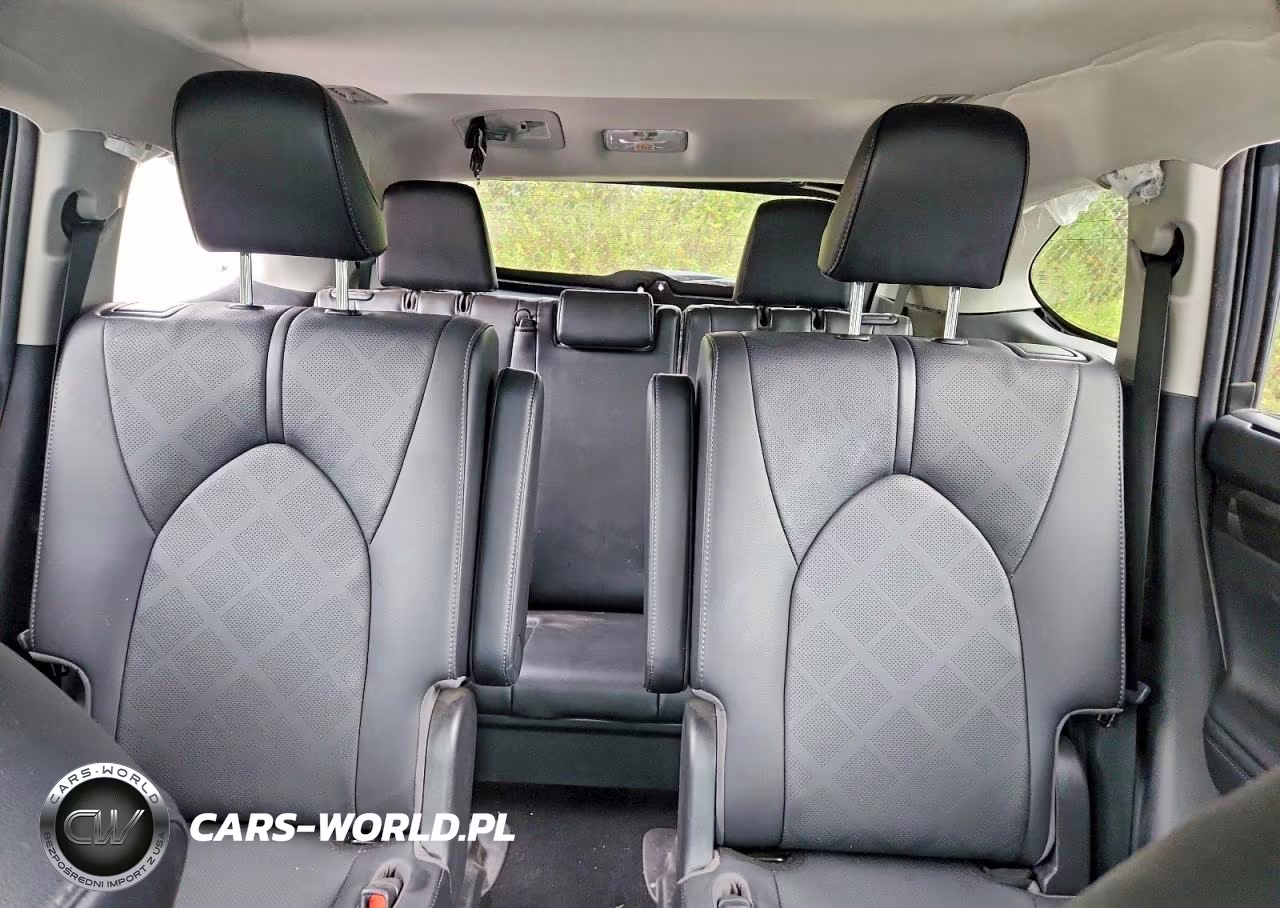 2021 Toyota Highlander Hybrid Platinum VIN:5TDEBRCH6MS031228 - 10