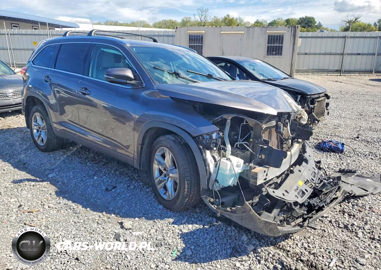 2018 Toyota Highlander Limited VIN:5TDDZRFH0JS808226 - 4