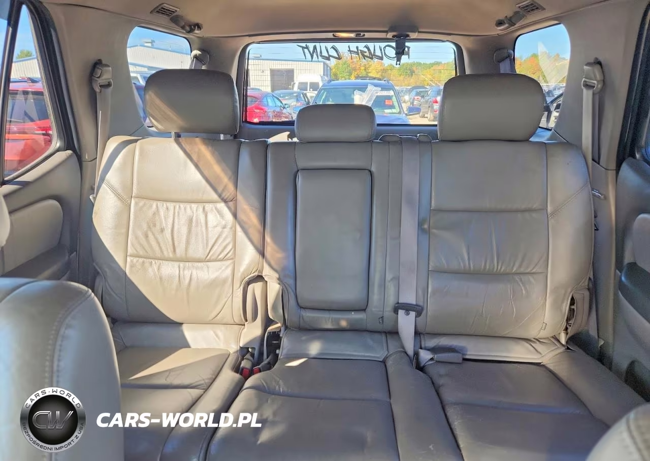 2003 Toyota Sequoia Limited VIN:5TDBT48A13S168171 - 10