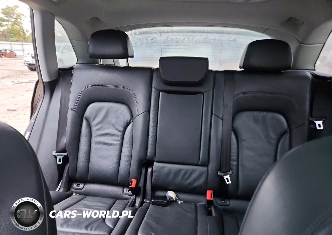 2014 Audi Q5 Premium Plus VIN:WA1LFAFP1EA100884 - 10