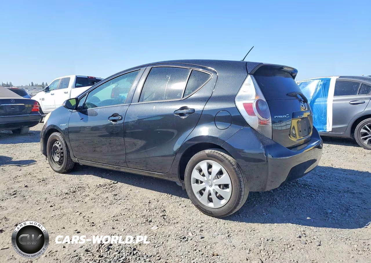2013 Toyota Prius C Two VIN:JTDKDTB30D1548022 - 2