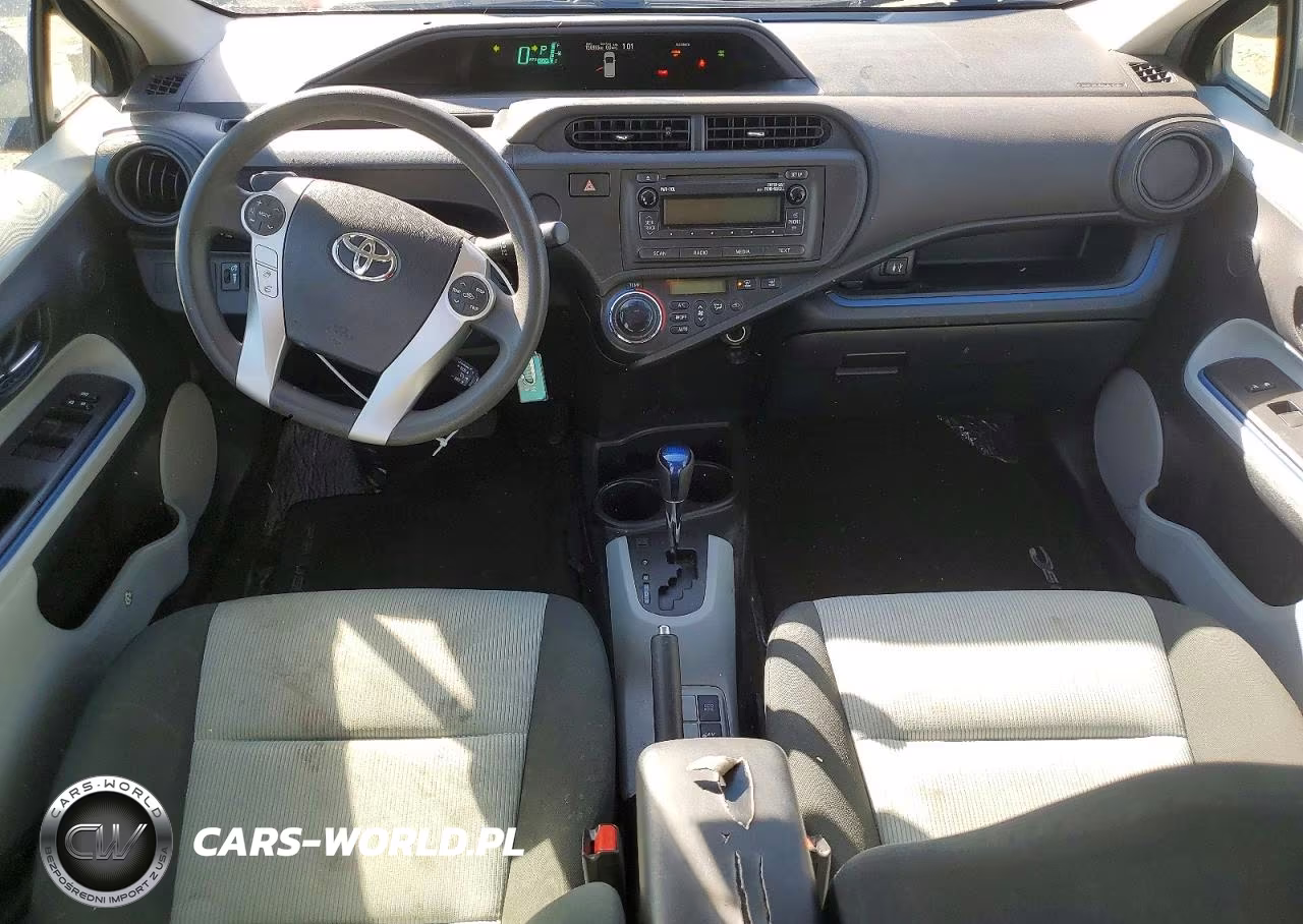 2013 Toyota Prius C Two VIN:JTDKDTB30D1548022 - 8