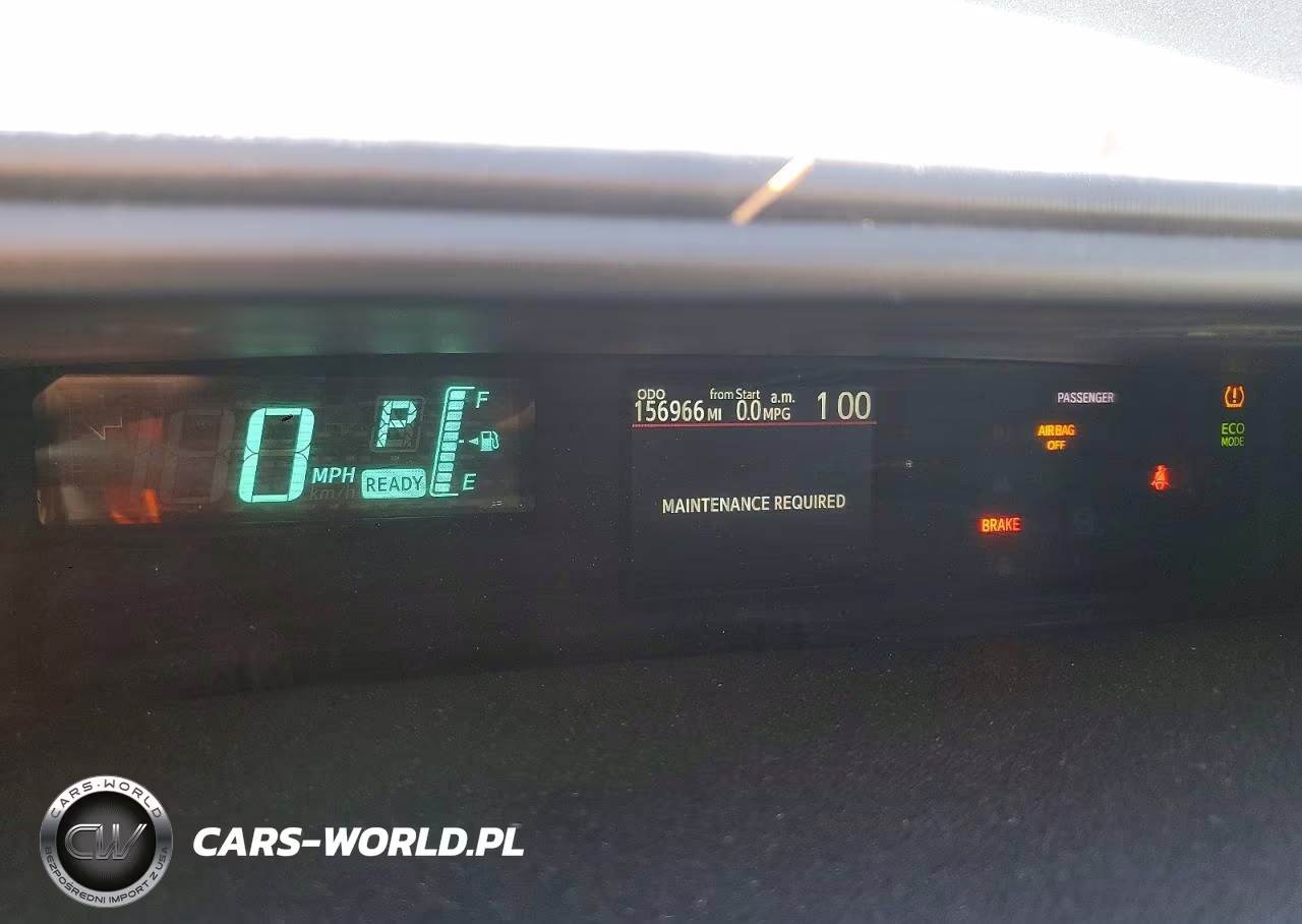 2013 Toyota Prius C Two VIN:JTDKDTB30D1548022 - 9