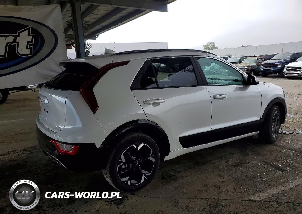 2024 Kia Niro Wind VIN:KNDCR3L16R5115324 - 3