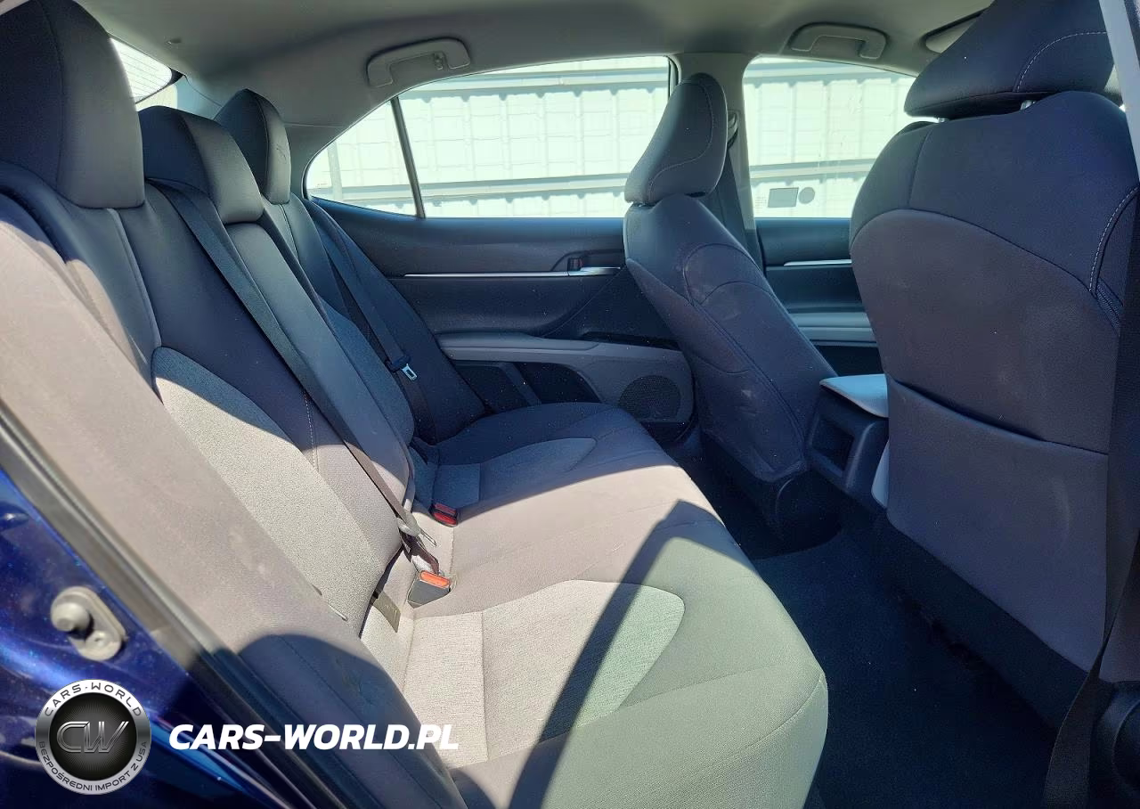 2022 Toyota Camry Le VIN:4T1C11AKXNU663622 - 10