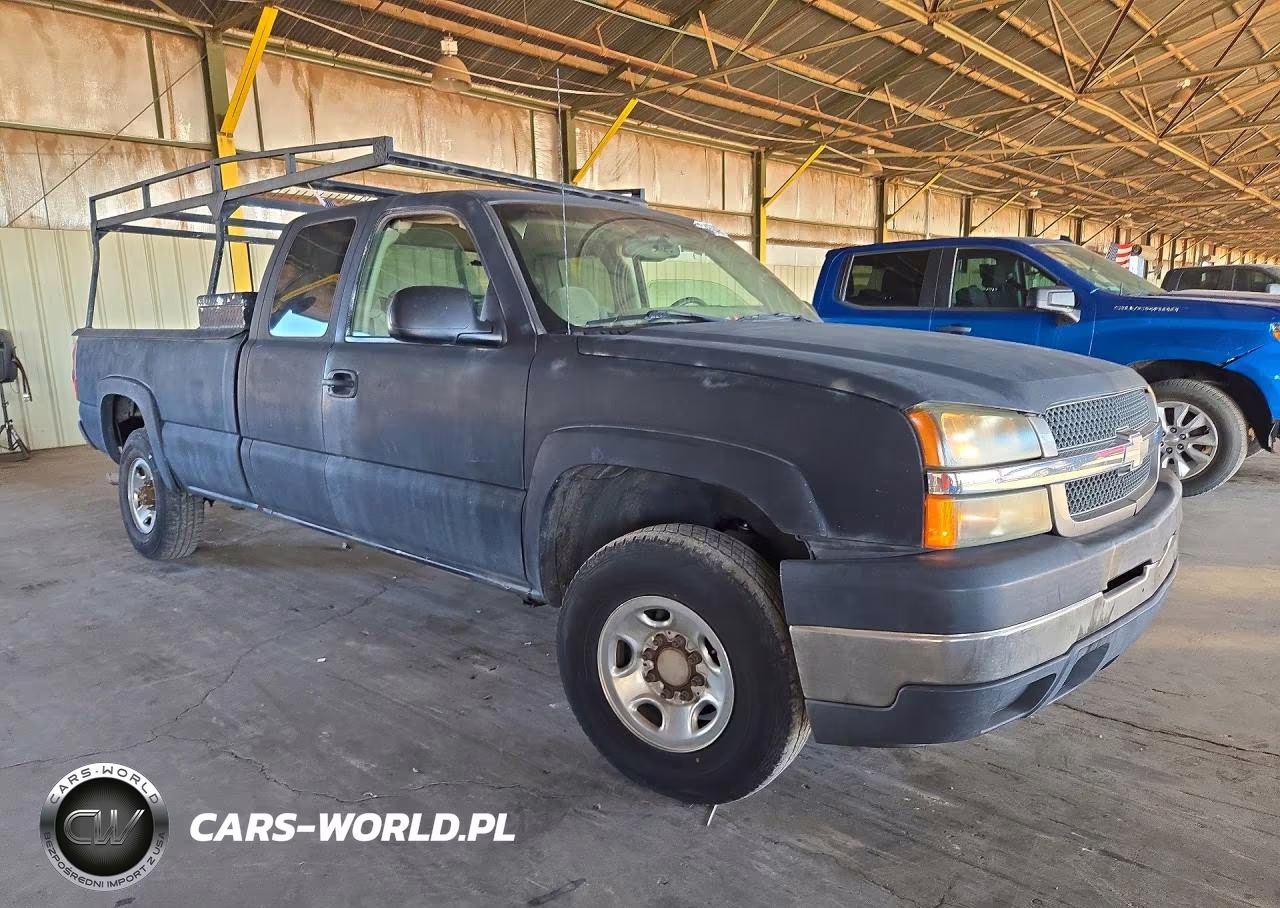 2003 Chevrolet Silverado K2500 Heavy Duty VIN:1GCHK29103E210464 - 4