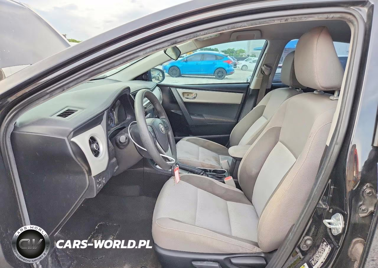 2018 Toyota Corolla Le VIN:5YFBURHE2JP820122 - 7