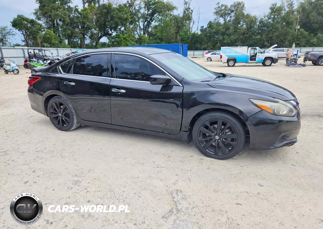 2017 Nissan Altima 2.5 Sr VIN:1N4AL3AP2HC247383 - 4