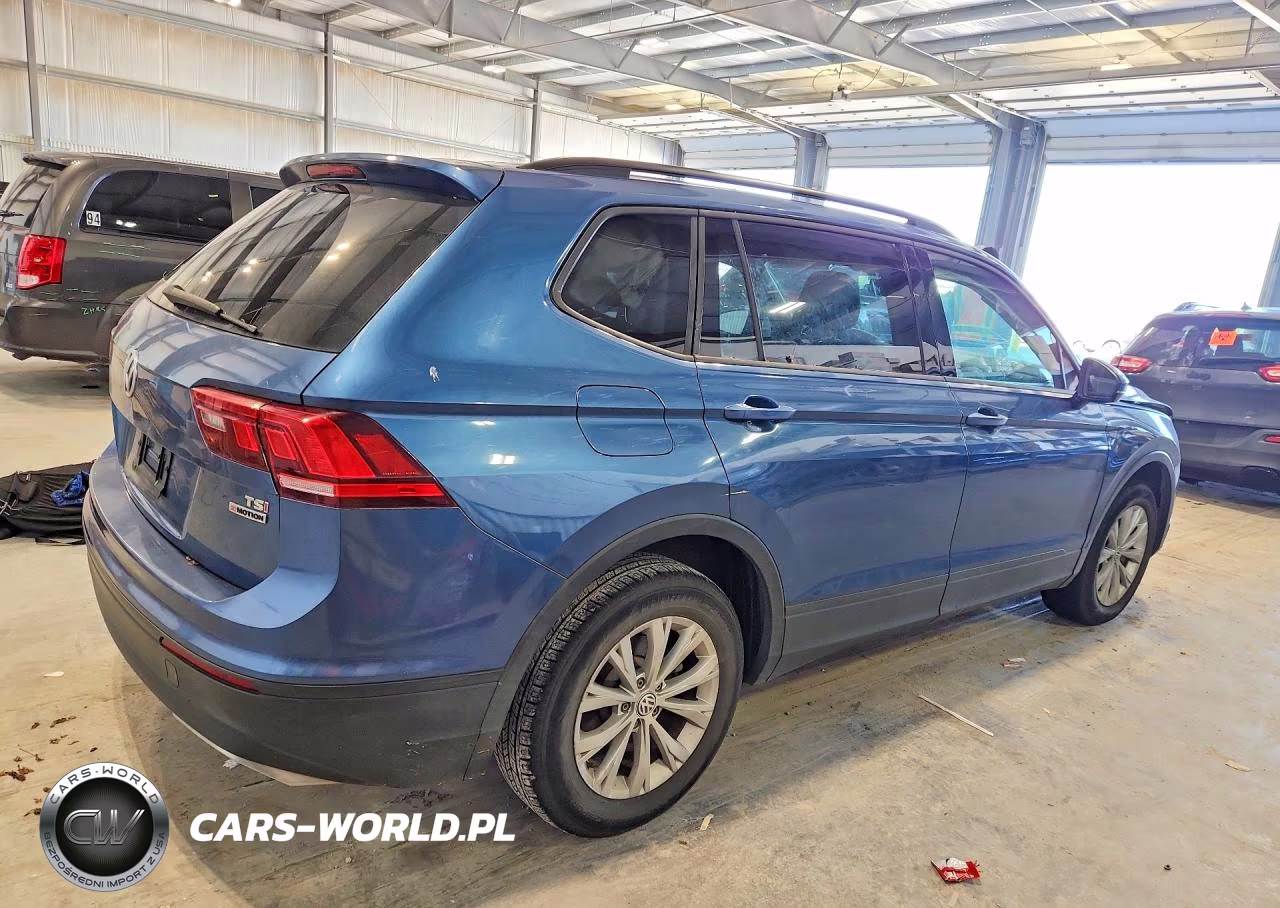 2018 Volkswagen Tiguan S VIN:3VV0B7AX1JM105838 - 3
