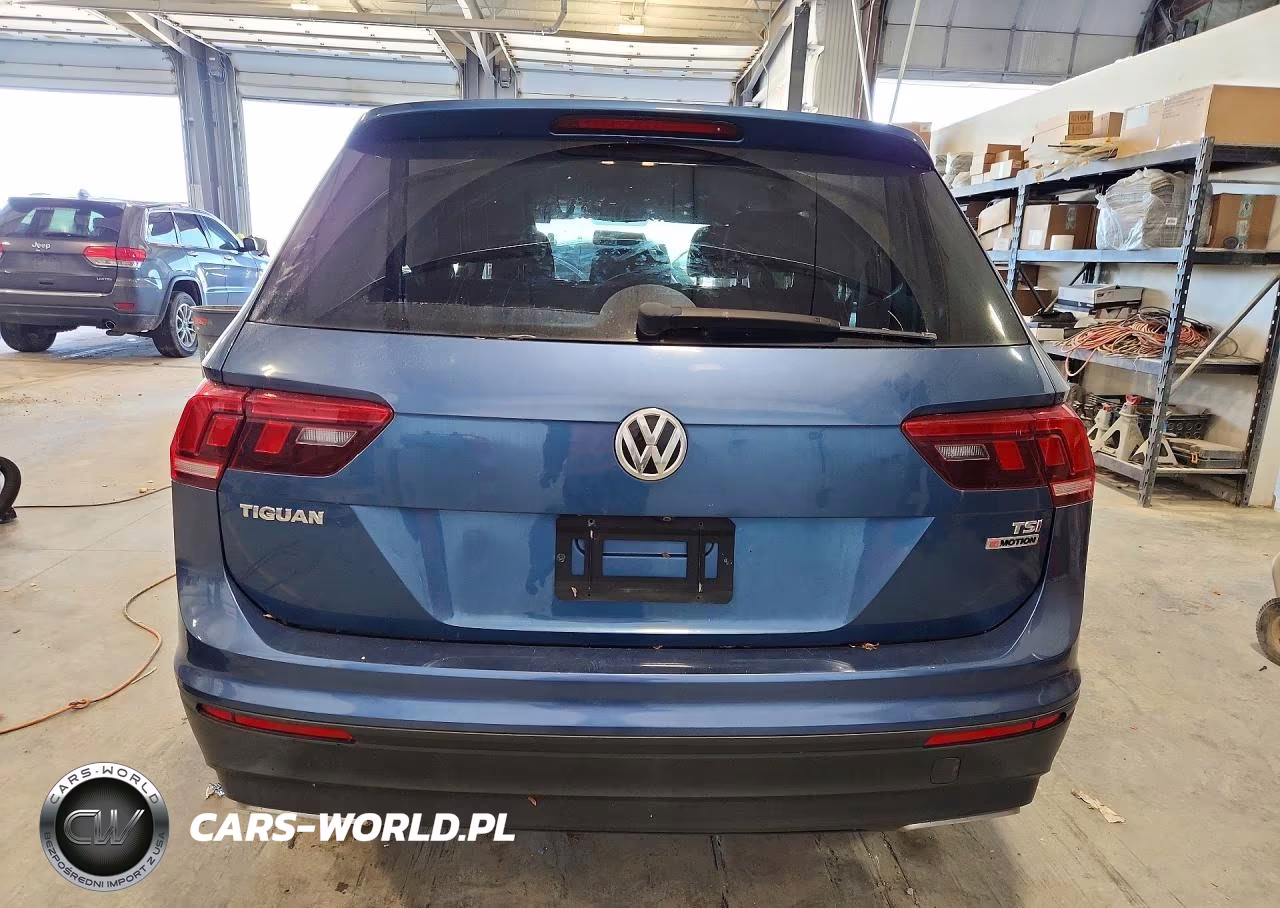2018 Volkswagen Tiguan S VIN:3VV0B7AX1JM105838 - 6
