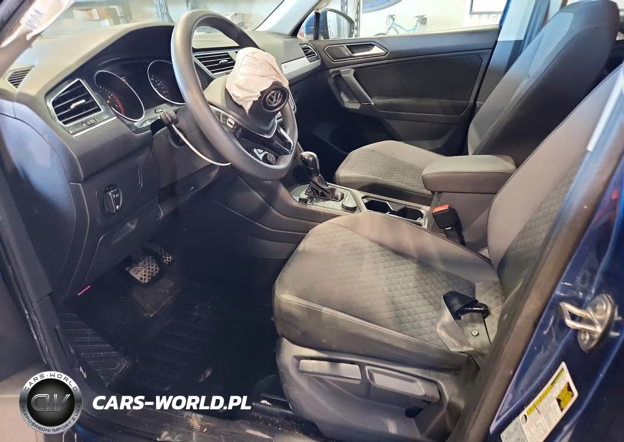 2018 Volkswagen Tiguan S VIN:3VV0B7AX1JM105838 - 7