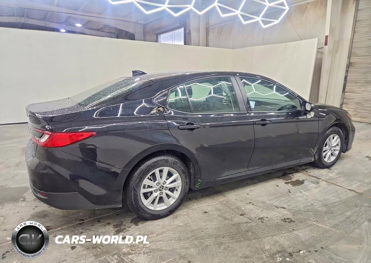 2026 Toyota Camry Le VIN:4T1DBADK4TU058778 - 3