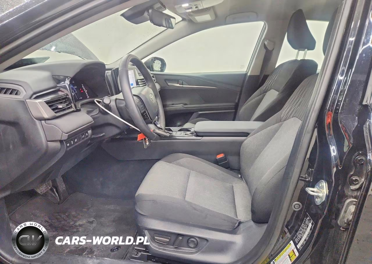 2026 Toyota Camry Le VIN:4T1DBADK4TU058778 - 7