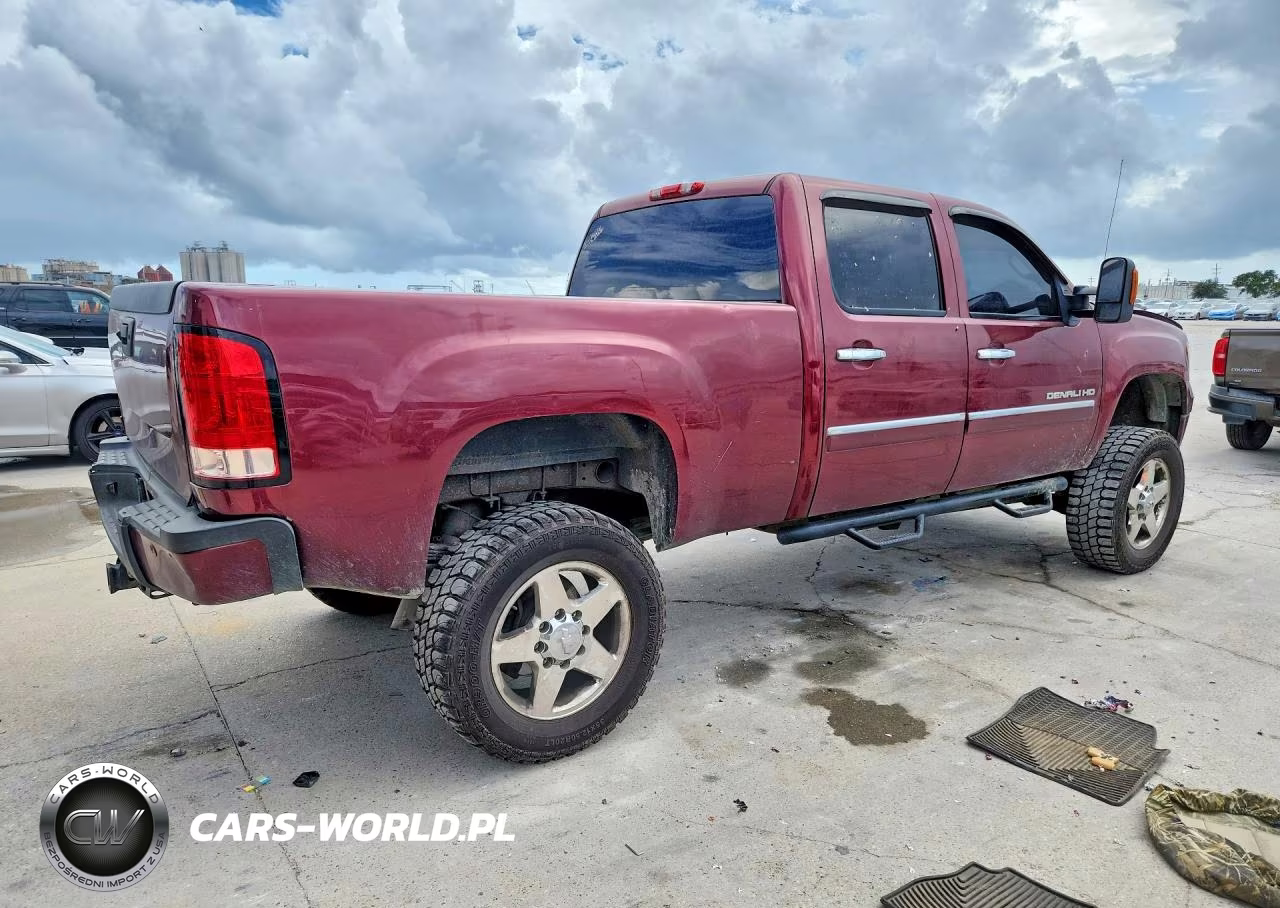 2014 GMC Sierra K2500 Denali VIN:1GT125E81EF176988 - 3