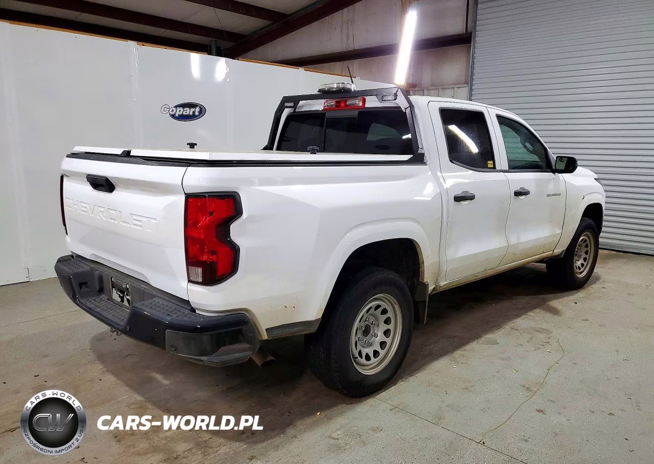 2024 Chevrolet Colorado VIN:1GCGSBEC1R1275939 - 3