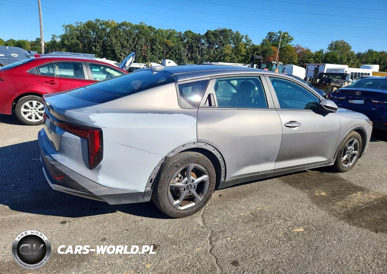 2026 Kia K4 Lxs VIN:3KPFT4DE3TE349910 - 3