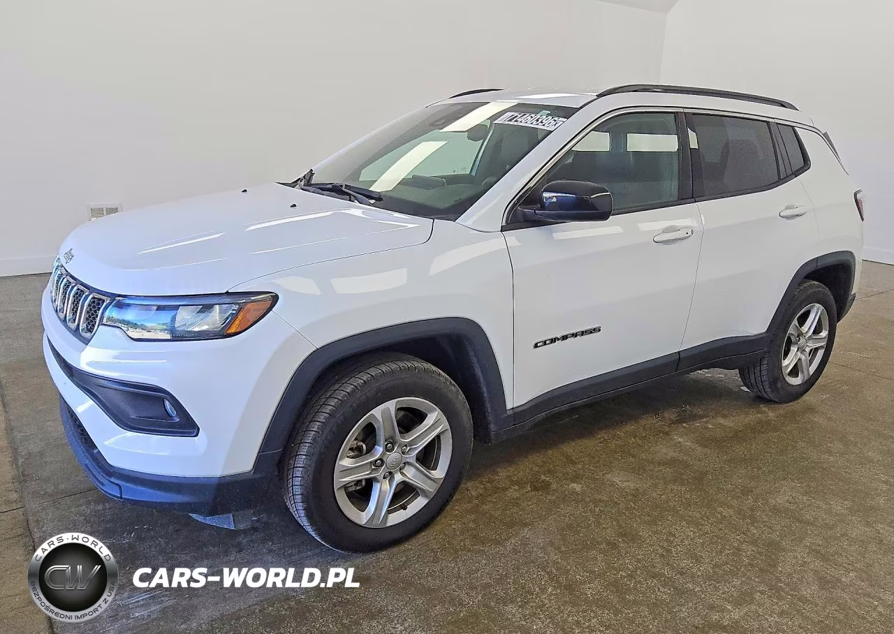 2023 Jeep Compass Latitude – zdjęcie 1 z 14