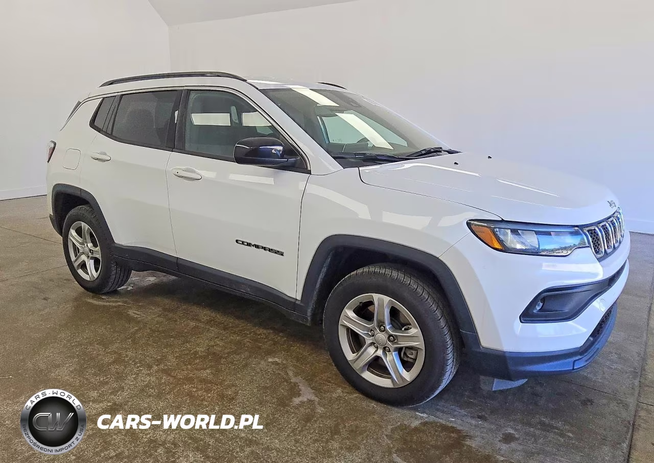 2023 Jeep Compass Latitude VIN:3C4NJDBNXPT522991 - 4