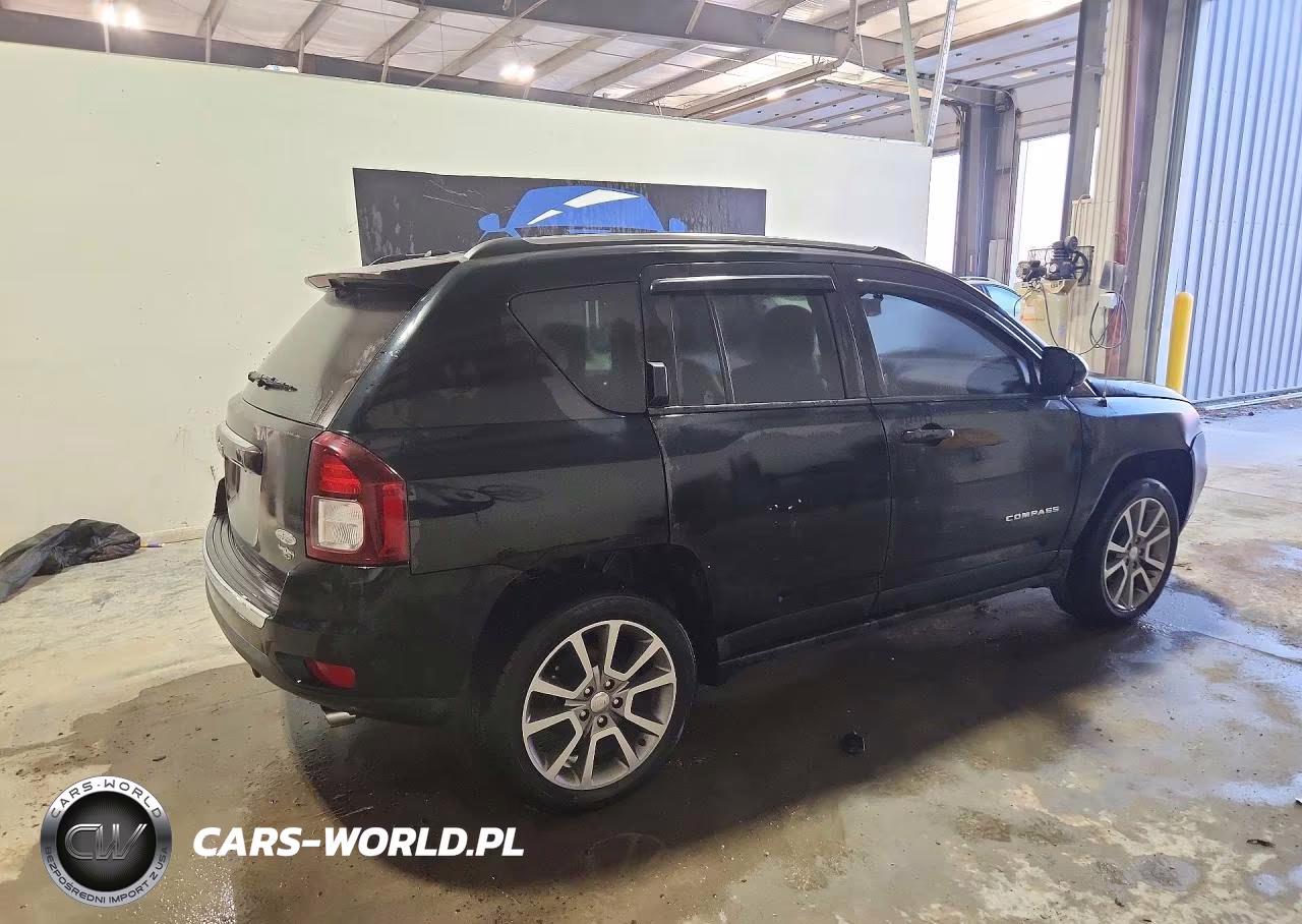 2016 Jeep Compass Latitude VIN:1C4NJDEB3GD544385 - 3