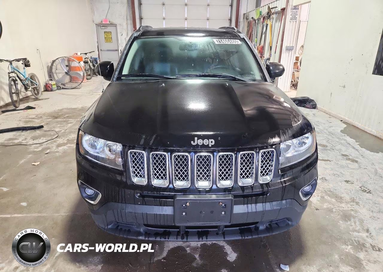 2016 Jeep Compass Latitude VIN:1C4NJDEB3GD544385 - 5