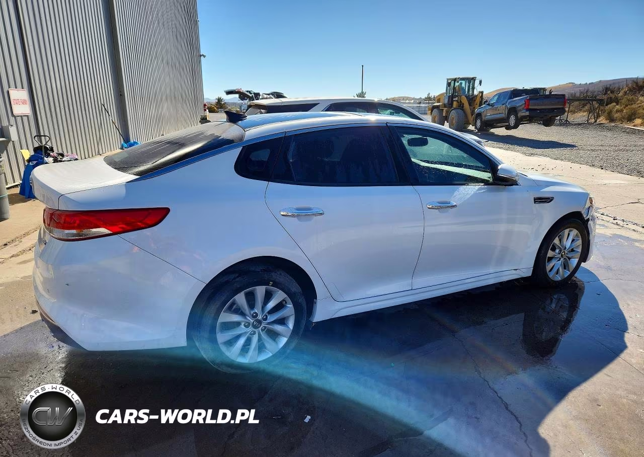 2016 Kia Optima Ex VIN:5XXGU4L35GG113810 - 3