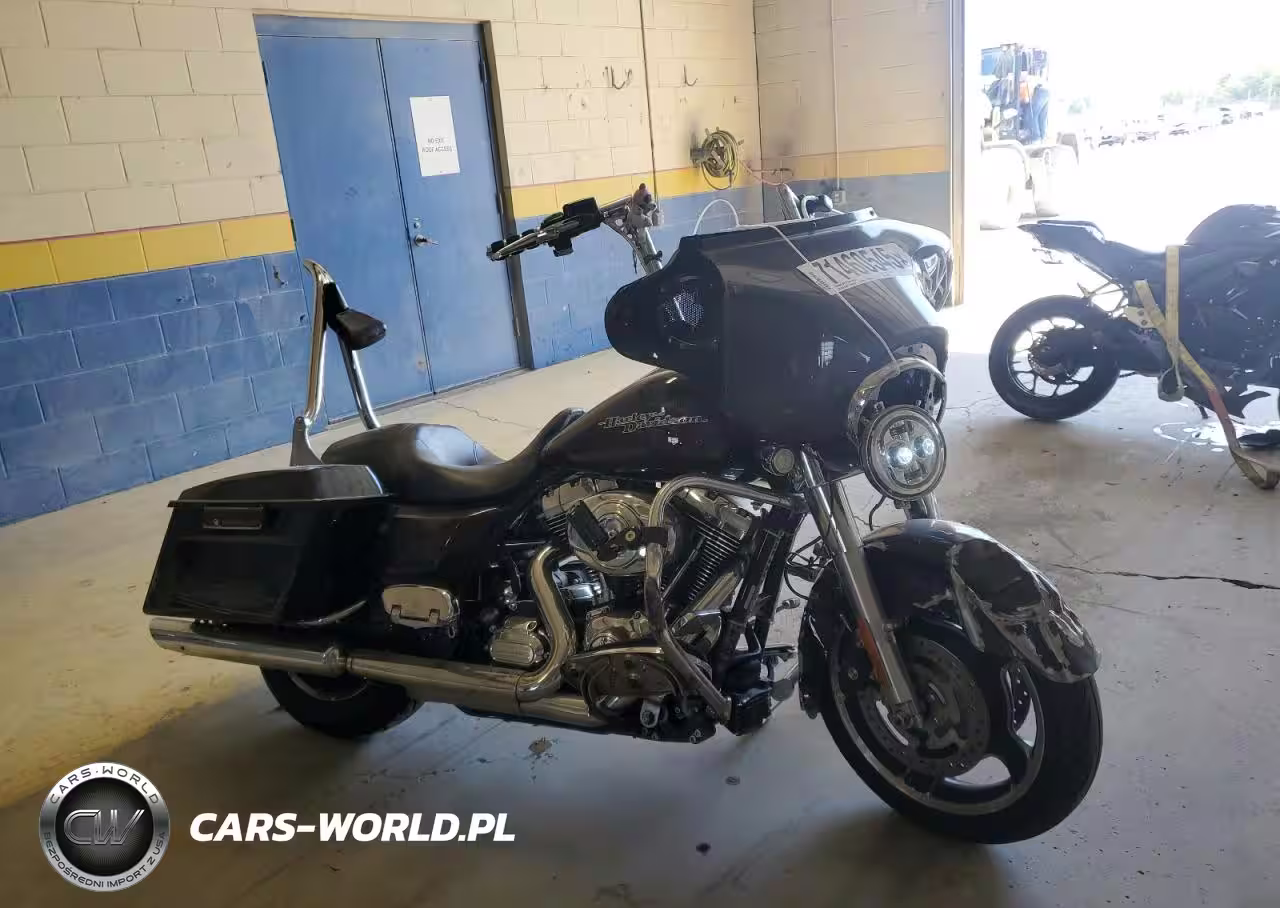 2011 Harley-Davidson Flhx