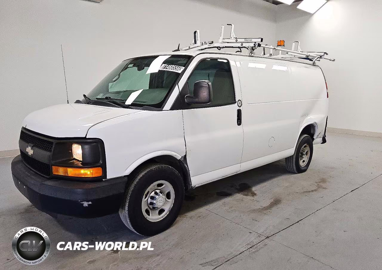 2015 Chevrolet Express G2500 VIN:1GCWGFCF0F1151352 - 1