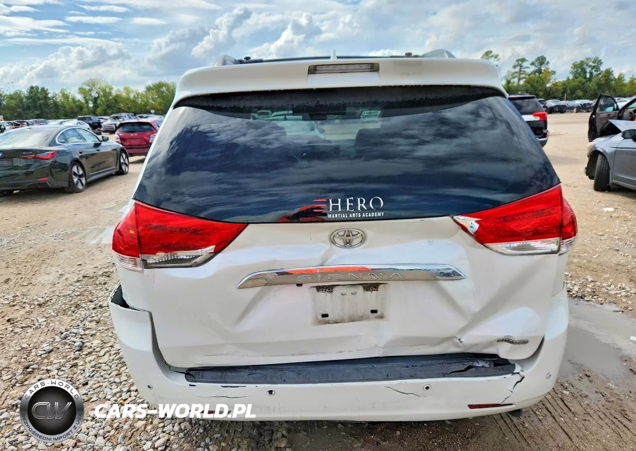 2014 Toyota Sienna Limited 7-Passenger VIN:5TDYK3DC3ES469509 - 6