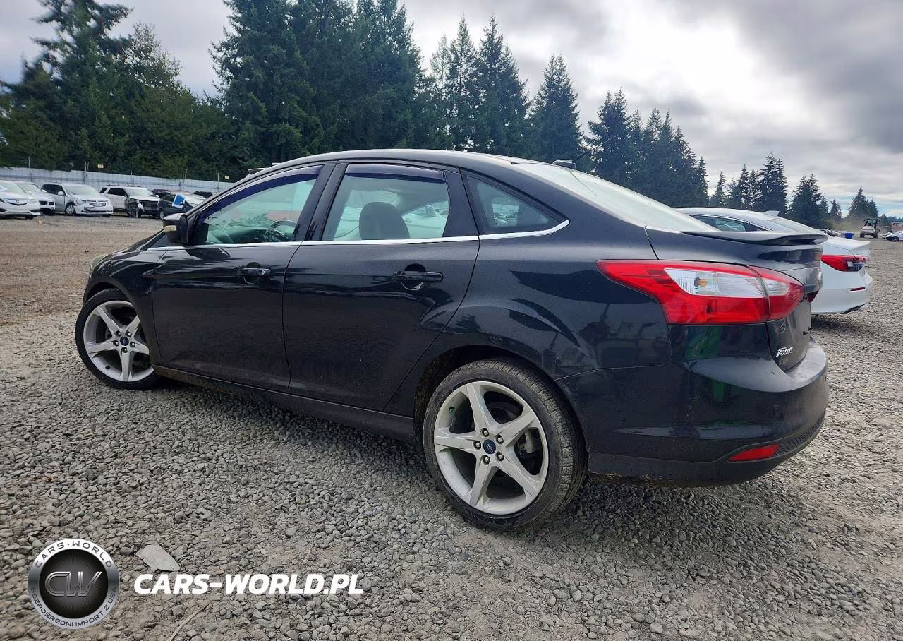 2013 Ford Focus Titanium VIN:1FADP3J23DL249675 - 2