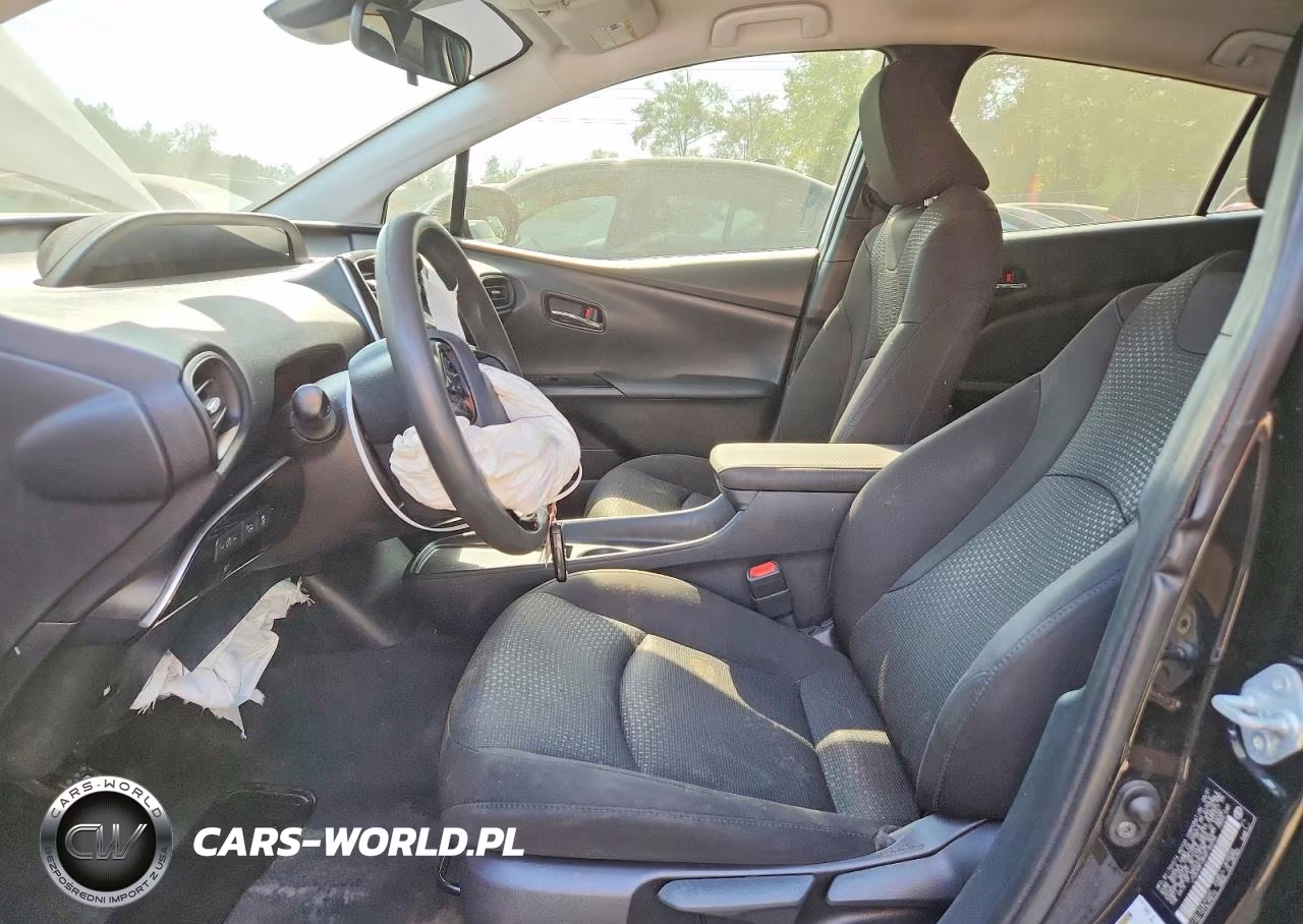 2021 Toyota Prius Le VIN:JTDKAMFU5M3146258 - 7