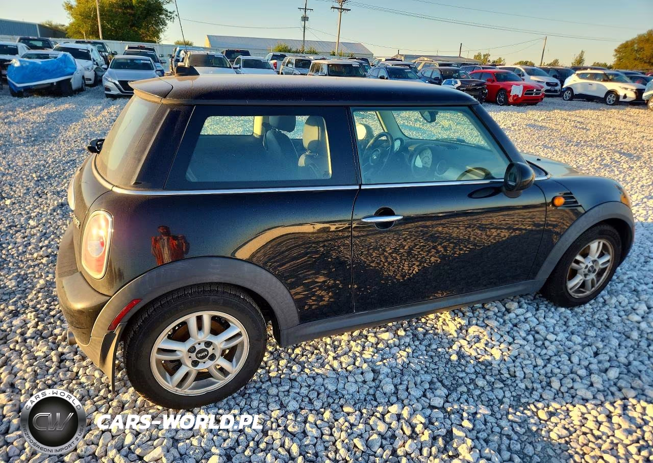 2013 Mini Cooper VIN:WMWSU3C56DT691381 - 3