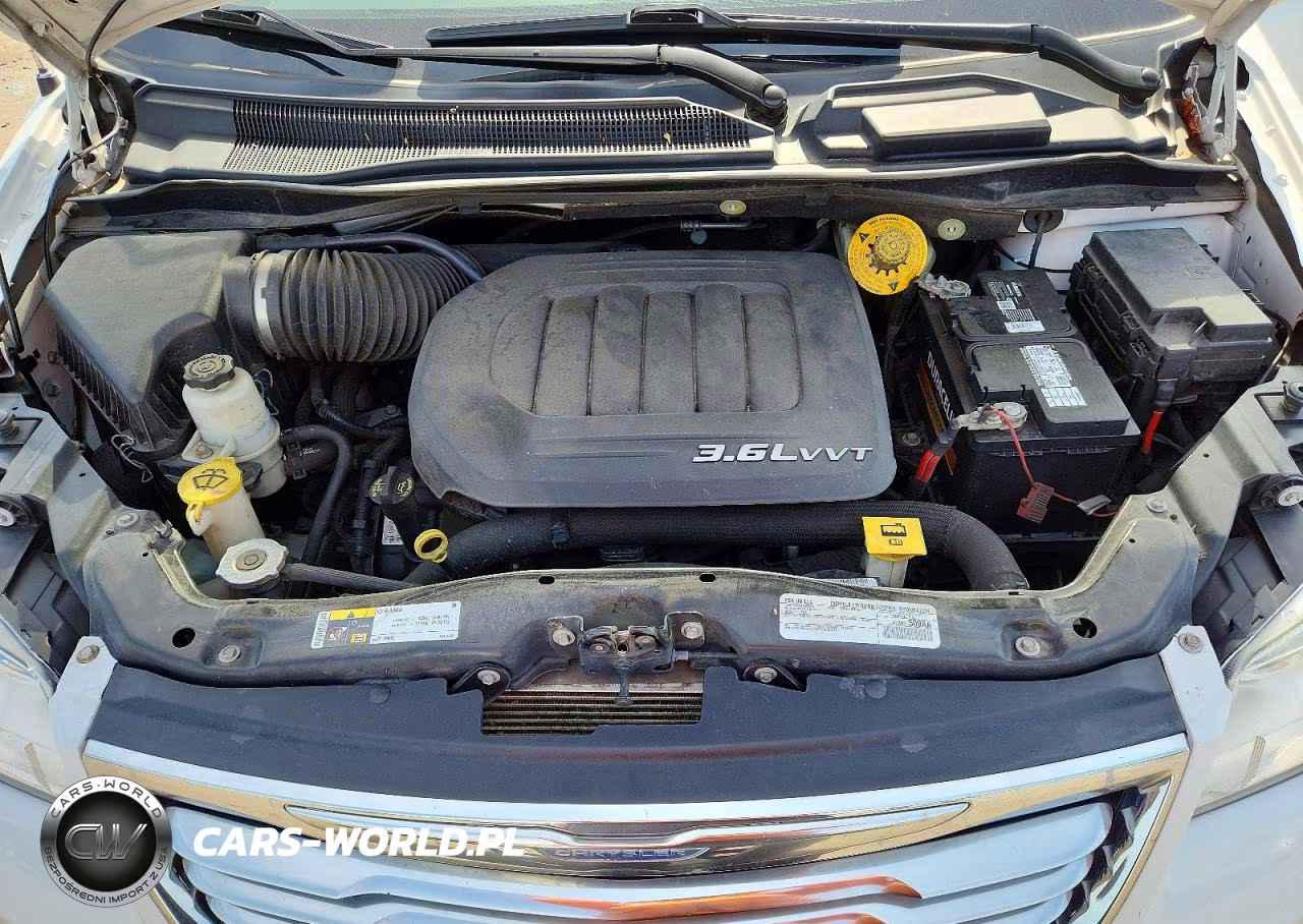 2016 Chrysler Town & Country Touring VIN:2C4RC1BG5GR212777 - 12