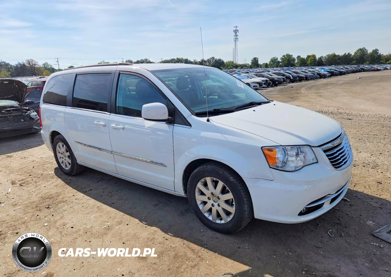 2016 Chrysler Town & Country Touring VIN:2C4RC1BG5GR212777 - 4