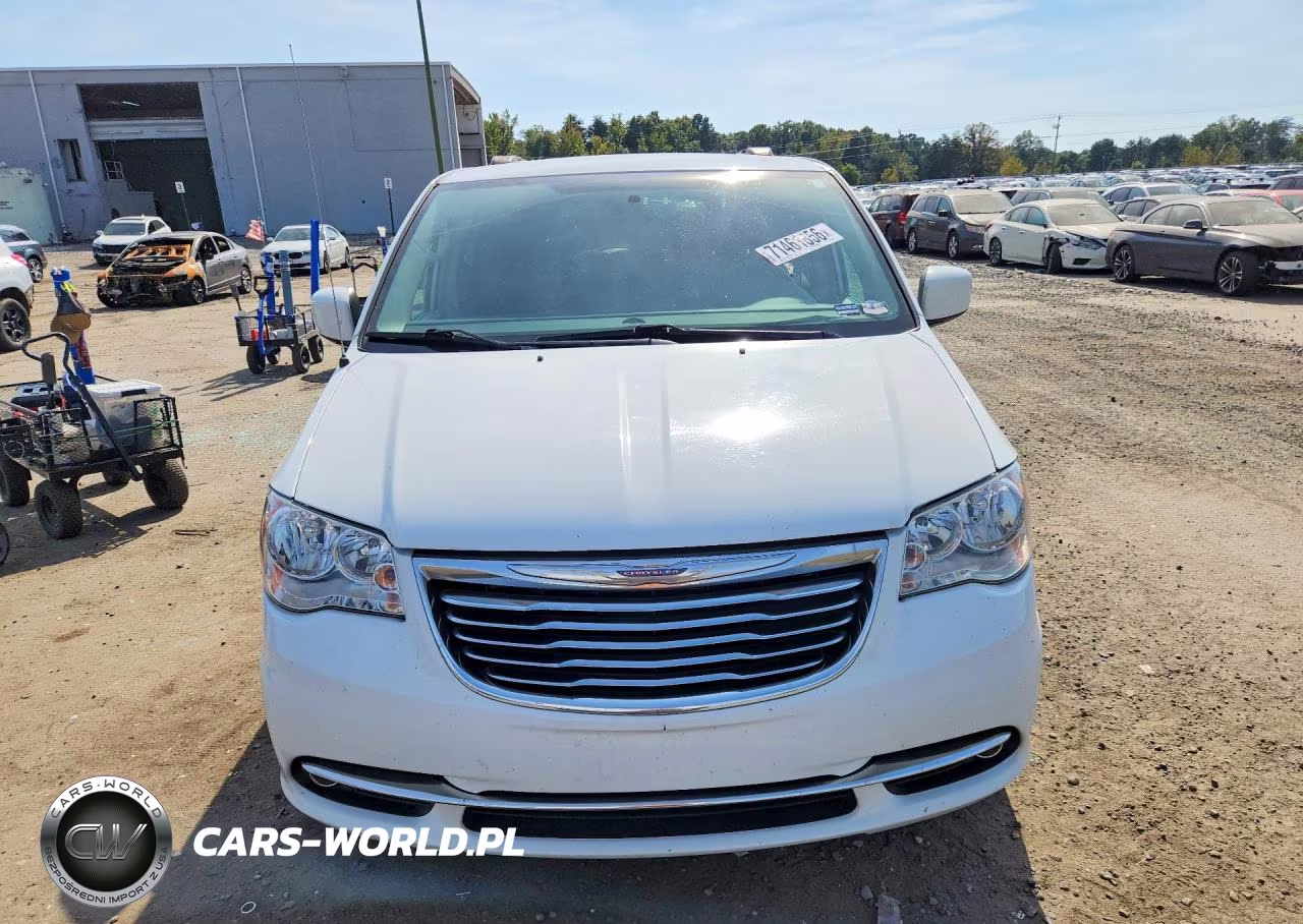 2016 Chrysler Town & Country Touring VIN:2C4RC1BG5GR212777 - 5