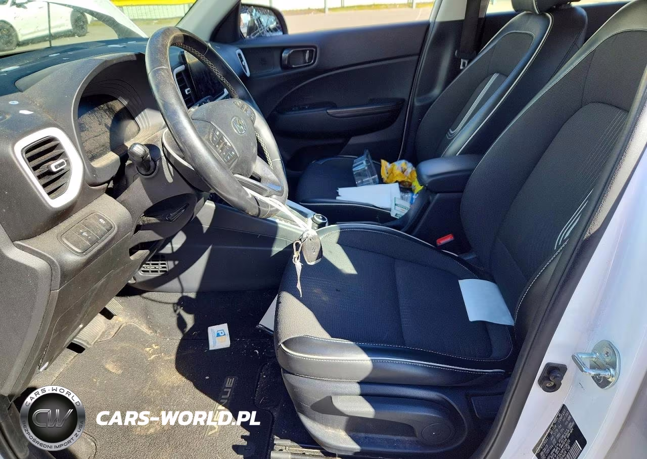 2023 Hyundai Venue Limited VIN:KMHRC8A39PU238224 - 7