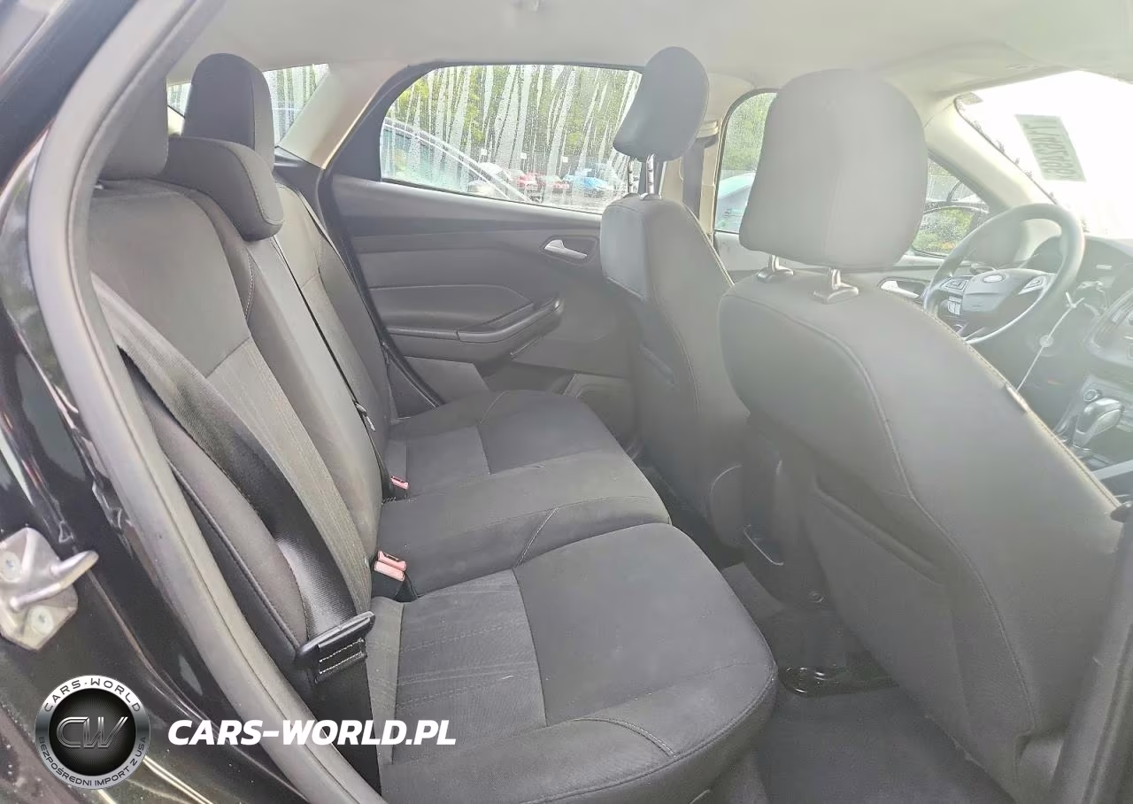 2015 Ford Focus Se VIN:1FADP3K2XFL381043 - 10