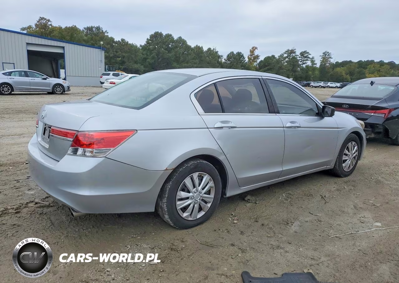 2011 Honda Accord Lx VIN:1HGCP2F38BA013275 - 3