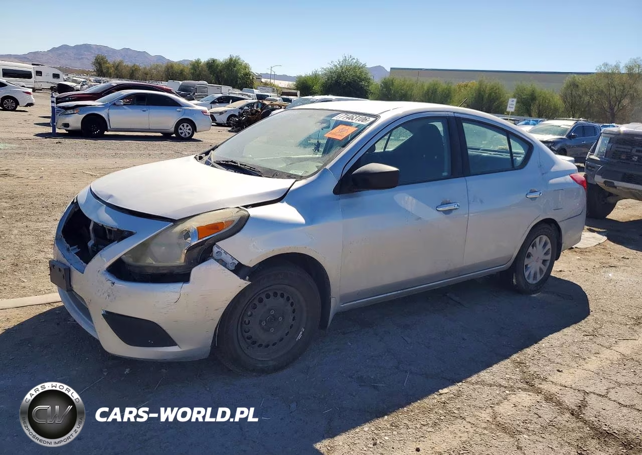 2016 Nissan Versa 1.6 Sv – zdjęcie 1 z 12
