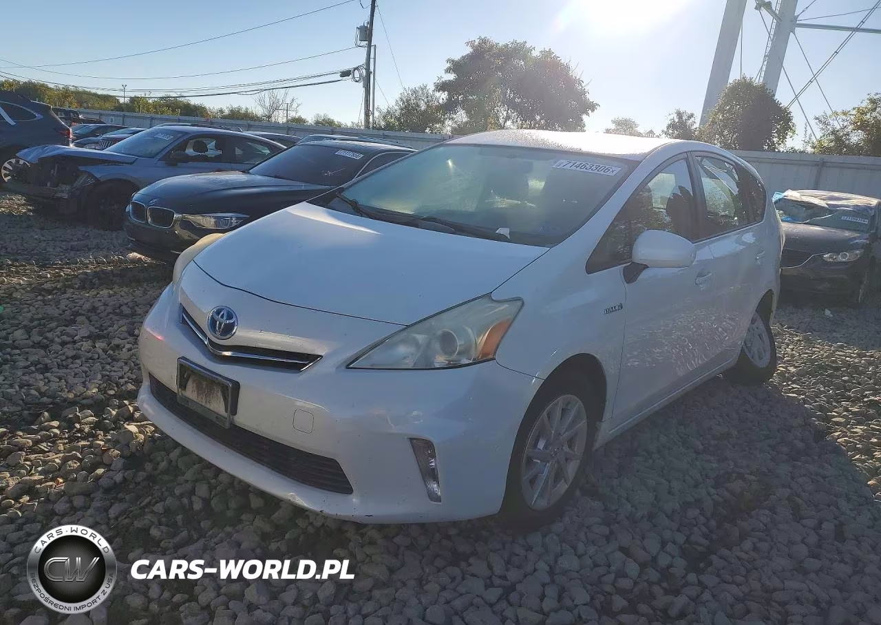 2012 Toyota Prius V Three – zdjęcie 1 z 12