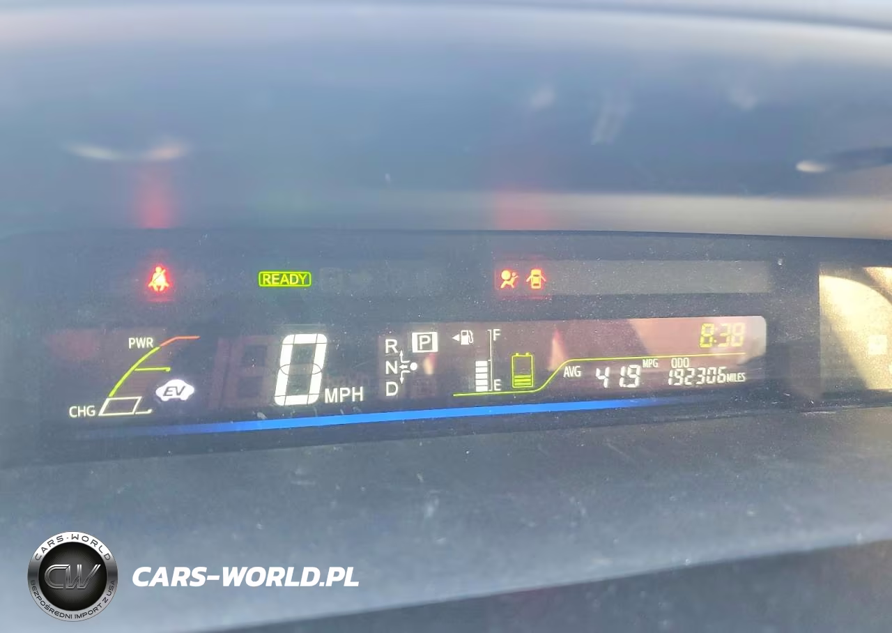 2012 Toyota Prius V Three VIN:JTDZN3EU0C3077623 - 9