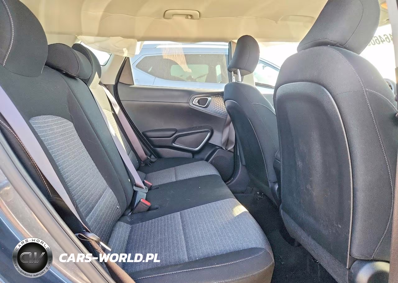 2020 Kia Soul S VIN:KNDJ23AU9L7733404 - 10